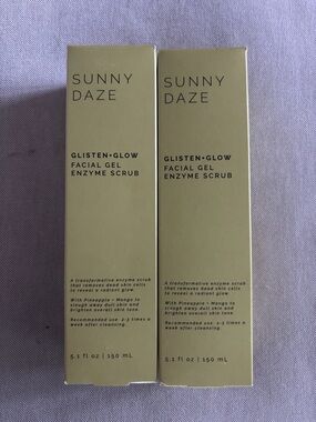 Glisten + Glow Facial Gel Enzyme Scrub — Olive